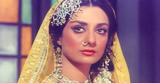 বলিউড অভিনেত্রী সায়রা বানু আইসিইউতে বলিউড অভিনেত্রী সায়রা বানু আইসিইউতে