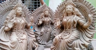 আগামীকাল মঙ্গলবার সরস্বতী পূজা আগামীকাল মঙ্গলবার সরস্বতী পূজা