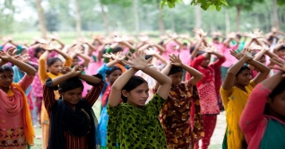 বাল্যবিয়ে: ঝরে পড়ছে কিশোরী শিক্ষার্থী বাল্যবিয়ে: ঝরে পড়ছে কিশোরী শিক্ষার্থী