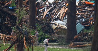 টেক্সাসে বন্যায় মৃতের সংখ্যা বেড়ে ৫০
