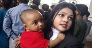 ৯ মাসের শিশুর রিট : ব্রেস্ট ফিডিং কর্নার স্থাপনে রুল ৯ মাসের শিশুর রিট : ব্রেস্ট ফিডিং কর্নার স্থাপনে রুল
