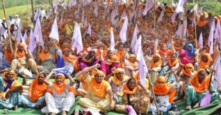 ভারতে কৃষক আন্দোলনকারী তিন কৃষাণী ট্রাকচাপায় নিহত ভারতে কৃষক আন্দোলনকারী তিন কৃষাণী ট্রাকচাপায় নিহত