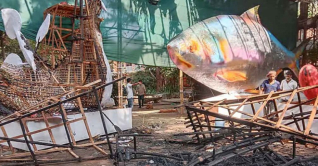 আনন্দ শোভাযাত্রার আগেই পুড়ে গেল ‘ফ্যাসিবাদের মুখাকৃতি’