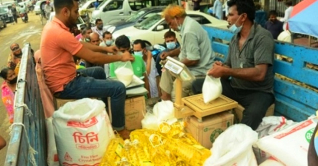 সরকার ৬৫৩ কোটি টাকা ভর্তুকি দিচ্ছে ফ্যামিলি কার্ডে সরকার ৬৫৩ কোটি টাকা ভর্তুকি দিচ্ছে ফ্যামিলি কার্ডে