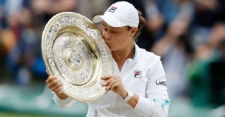 প্রথমবার উইম্বলডনের শিরোপা জিতলেন অ্যাশলে বার্টি