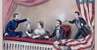 থিয়েটার হলে আততায়ীর গুলিতে নিহত হন আব্রাহাম লিংকন থিয়েটার হলে আততায়ীর গুলিতে নিহত হন আব্রাহাম লিংকন