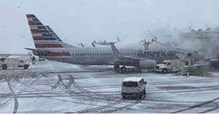 শীতকালীন ঝড়ে বিপর্যস্ত যুক্তরাষ্ট্র, ১৩ হাজার ফ্লাইট বাতিল শীতকালীন ঝড়ে বিপর্যস্ত যুক্তরাষ্ট্র, ১৩ হাজার ফ্লাইট বাতিল