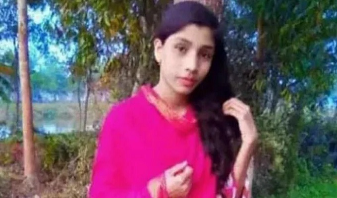 কুমিল্লায় ট্রেনের ধাক্কায় আহত আঁখি মারা গেছে