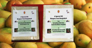 রামনাথ ও মোদির জন্য প্রধানমন্ত্রীর আম উপহার