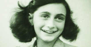 আনা ফ্রাঙ্কের বিশ্বাসঘাতক ৭৭ বছর পর শনাক্ত আনা ফ্রাঙ্কের বিশ্বাসঘাতক ৭৭ বছর পর শনাক্ত