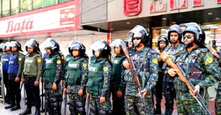রাজধানীতে ১৬ প্লাটুন আনসার ব্যাটালিয়ন মোতায়েন রাজধানীতে ১৬ প্লাটুন আনসার ব্যাটালিয়ন মোতায়েন