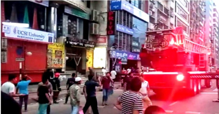 বনানীর এআর টাওয়ারের আগুন নিয়ন্ত্রণে বনানীর এআর টাওয়ারের আগুন নিয়ন্ত্রণে