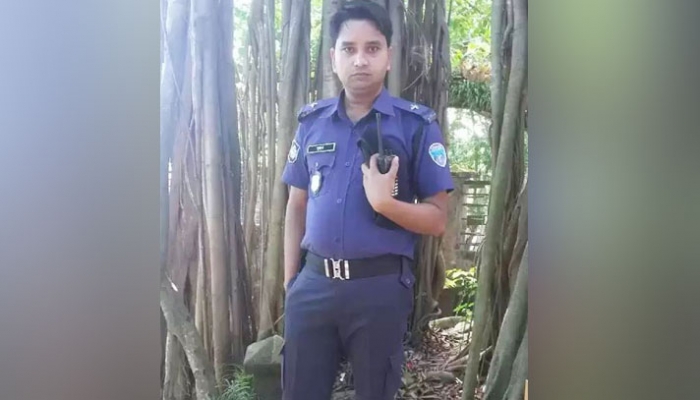 সোনাগাজী মডেল থানার এএসআই সুজন। ছবি : সংগৃহীত
