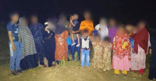 ৫১ ‘বাংলাদেশি’ গ্রেপ্তারের দাবি আসাম রাজ্যের ৫১ ‘বাংলাদেশি’ গ্রেপ্তারের দাবি আসাম রাজ্যের