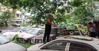 সড়ক ও ফুটপাতে কিছু পেলেই নিলামে বিক্রি: মেয়র আতিকুল