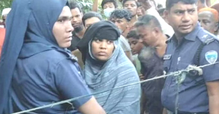 সৎ ছেলেকে হত্যার অভিযোগে মা আটক