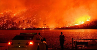 নতুন এলাকায় ছড়িয়ে পড়ছে লস অ্যাঞ্জেলেসের দাবানল, মৃত বেড়ে ২৪ নতুন এলাকায় ছড়িয়ে পড়ছে লস অ্যাঞ্জেলেসের দাবানল, মৃত বেড়ে ২৪