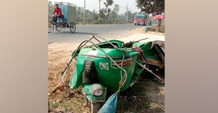 বগুড়ার আদমদীঘিতে সড়ক দুর্ঘটনায় নারীর মৃত্যু