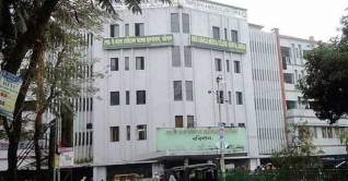 ডাস্টবিনে নবজাতকের মরদেহ: বৈঠকে হাসপাতাল কর্তৃপক্ষ ডাস্টবিনে নবজাতকের মরদেহ: বৈঠকে হাসপাতাল কর্তৃপক্ষ