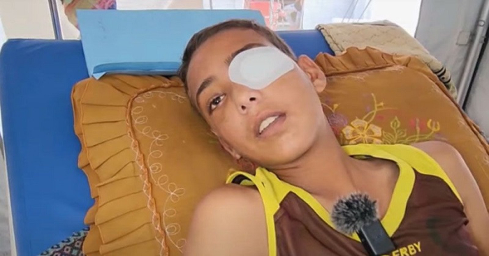 গুলিবিদ্ধ ১৫ বছর বয়সি আবদুল রহমান আবু জাজার ।