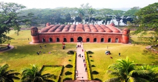 নকশায় সমৃদ্ধ ঐতিহ্যের সাক্ষী ষাটগম্বুজ মসজিদ নকশায় সমৃদ্ধ ঐতিহ্যের সাক্ষী ষাটগম্বুজ মসজিদ