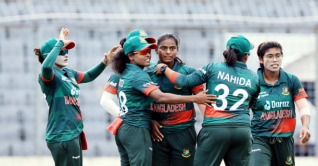 শেষ ওভারের নাটকীয়তায় বাংলাদেশ-ভারত ম্যাচ ড্র শেষ ওভারের নাটকীয়তায় বাংলাদেশ-ভারত ম্যাচ ড্র