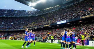 নারী ফুটবলে বিশ্বরেকর্ড গড়লো বার্সেলোনা নারী ফুটবলে বিশ্বরেকর্ড গড়লো বার্সেলোনা