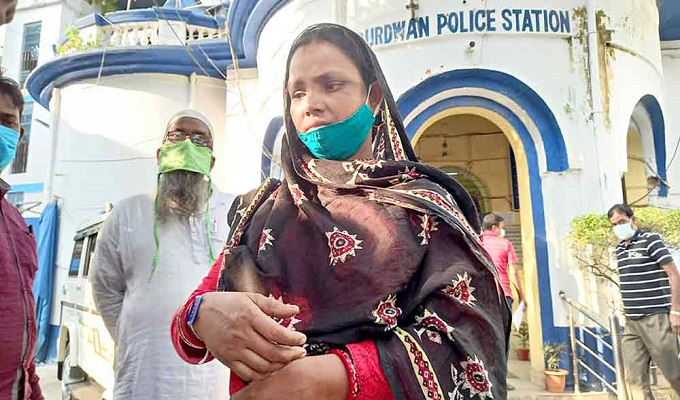 আমিনা শেখ।