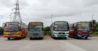 বরগুনায় চলছে অনির্দিষ্টকালের বাস ধর্মঘট