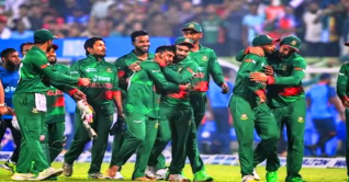 হোয়াইটওয়াশ মিশনে টসে জিতে ফিল্ডিংয়ে বাংলাদেশ হোয়াইটওয়াশ মিশনে টসে জিতে ফিল্ডিংয়ে বাংলাদেশ