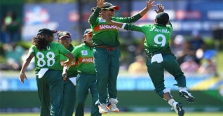 জিম্বাবুয়েকে উড়িয়ে সিরিজ জয় সালমাদের