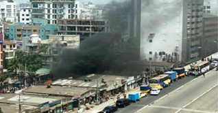 উত্তরার বিজিবি মার্কেটের আগুন নিয়ন্ত্রণে উত্তরার বিজিবি মার্কেটের আগুন নিয়ন্ত্রণে