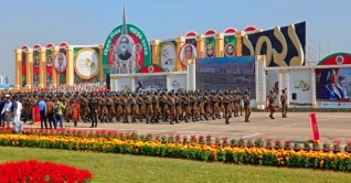 বিজয়ের পঞ্চাশে বর্ণাঢ্য কুচকাওয়াজ