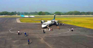 ১৪ ঘণ্টা পর সৈয়দপুরে বিমান চলাচল স্বাভাবিক ১৪ ঘণ্টা পর সৈয়দপুরে বিমান চলাচল স্বাভাবিক