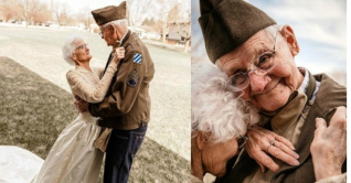 বিয়ের পোশাক পরেই ৭০তম বিবাহবার্ষিকী উদযাপন