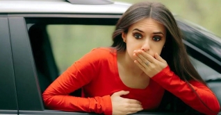 বাস বা গাড়িতে চেপে লম্বা সফর করলেই বমি পায় বাস বা গাড়িতে চেপে লম্বা সফর করলেই বমি পায়