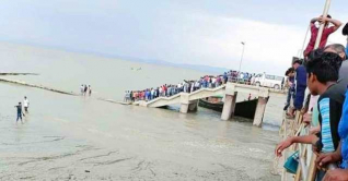 স্পিডবোট ডুবি:২৪ ঘণ্টায়ও মেলেনি নিখোঁজ শিশুদের সন্ধান