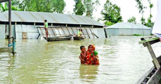 দুই দিনের মধ্যে আরও ১৭ জেলায় বন্যার শঙ্কা