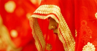 বৌভাত থেকে নববধূকে নিয়ে পালাল বর