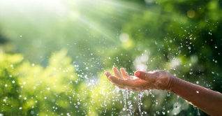 ৭ অঞ্চলে ৬০ কিমি বেগে ঝড়ের আভাস ৭ অঞ্চলে ৬০ কিমি বেগে ঝড়ের আভাস