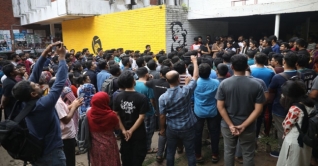 রাতে স্থগিত বুয়েটের আন্দোলন, দাবিতে আসছে পরিবর্তন