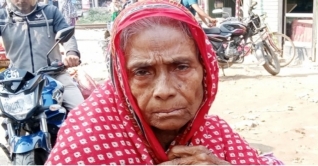 ফরিদপুর ঠিকানাহীন বৃদ্ধা ফিরতে চান আপন নিবাসে