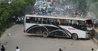 তিন মাসে সড়ক দুর্ঘটনায় নিহত ১,২১২ তিন মাসে সড়ক দুর্ঘটনায় নিহত ১,২১২