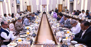 প্রধানমন্ত্রীর সভাপতিত্বে মন্ত্রিসভার প্রথম বৈঠক অনুষ্ঠিত প্রধানমন্ত্রীর সভাপতিত্বে মন্ত্রিসভার প্রথম বৈঠক অনুষ্ঠিত