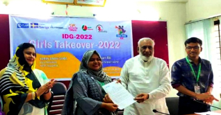 স্কুলছাত্রী জারিন হলেন উপজেলা চেয়ারম্যান! 