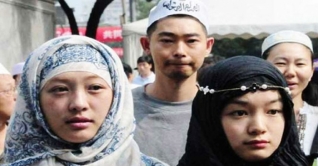 উইঘুরদের বিরুদ্ধে চীনা আচরণকে গণহত্যার স্বীকৃতি কানাডার উইঘুরদের বিরুদ্ধে চীনা আচরণকে গণহত্যার স্বীকৃতি কানাডার