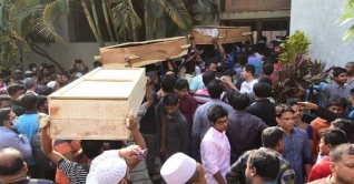 চকবাজারে নিহত ৪৭ জনের লাশ হস্তান্তর