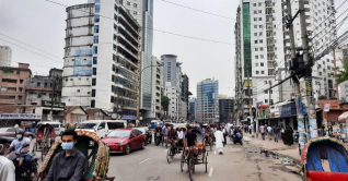 সরব হচ্ছে ঢাকা, বিভিন্ন সড়কে যানজট