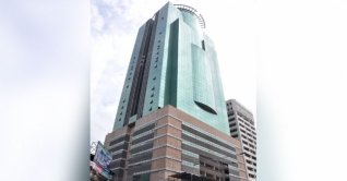 ৩২ তলা ভবন থেকে পড়ে কলেজছাত্রীর মৃত্যু