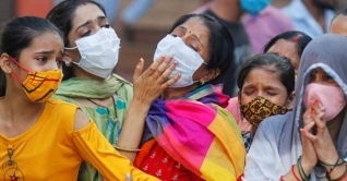 ভারতে করোনায় আরো ৪১৫৭ জনের মৃত্যু ভারতে করোনায় আরো ৪১৫৭ জনের মৃত্যু